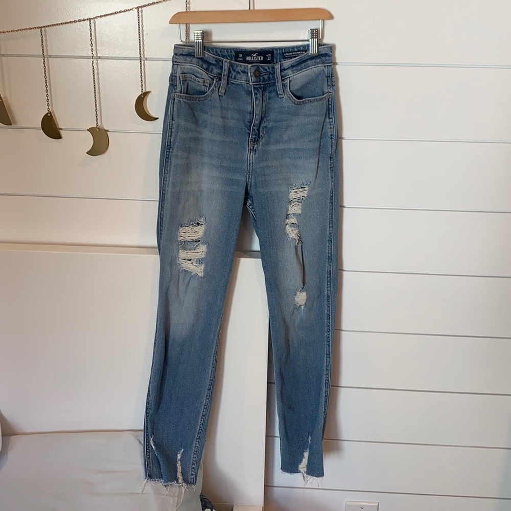 Hollister High rise mom jeans